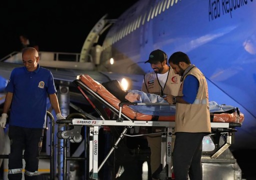 أبوظبي تستقبل الطائرة الأولى ضمن مبادرة استضافة 1000 طفل فلسطيني