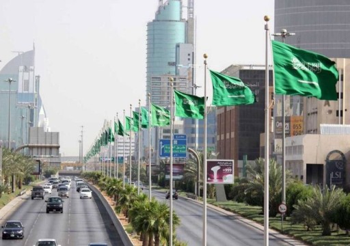 السعودية تبدأ بتجربة تقنية جديدة لـ"تبريد الطرق"