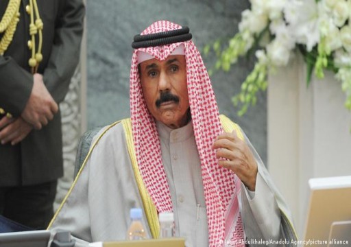 أمير الكويت يمنح ولي عهده بعض الاختصاصات الدستورية بصفة مؤقتة