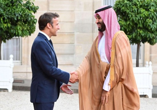 ولي العهد السعودي يلتقي الرئيس الفرنسي في ثاني محطة أوروبية له بعد اليونان