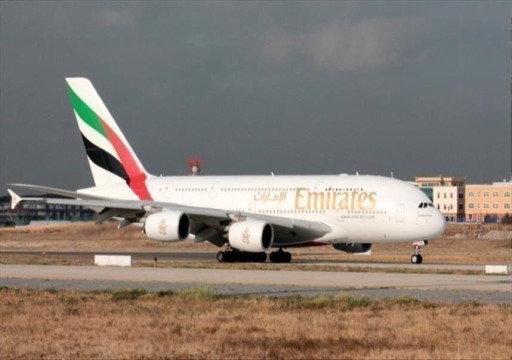 "طيران الإمارات" توافق على وضع حد أقصى للتذاكر إلى مطار هيثرو في لندن