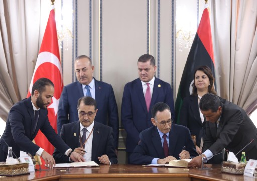 ليبيا توفع مع تركيا اتفاقية للتنقيب عن النفط والغاز