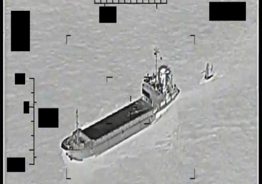 القوات البحرية الأمريكية تعلن إحباط استيلاء إيران على سفينة في مياه الخليج
