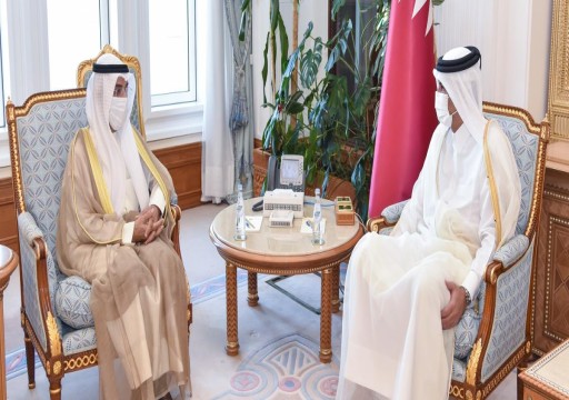 رئيس وزراء قطر يبحث مع الحجرف تعزيز العمل الخليجي المشترك