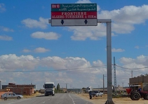 الجزائر توافق على إعادة فتح الحدود البرية مع تونس وليبيا
