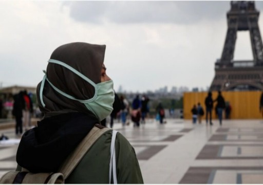 محكمة فرنسية تجبر طالبة مسلمة على خلع حجابها خلال حفل تخرجها