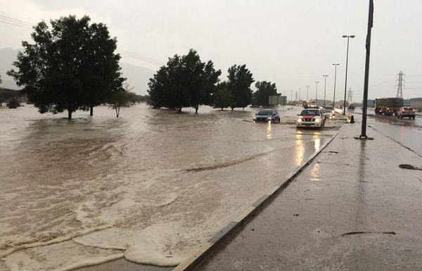 الدفاع المدني يحذر من خطورة الانجراف في السيول