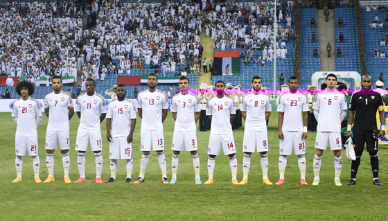 المنتخب الوطني يلعب بالزي الأبيض أمام عمان 