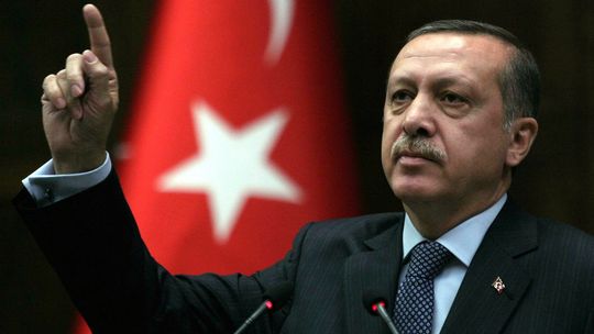 أنقرة توافق  على بقاء الأسد 6 شهور في إطار مرحلة انتقالية
