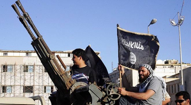 خبير جزائري: سعودي يقود تنظيماً تابعا لـ"داعش" في ليبيا