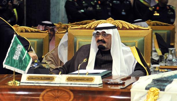 العاهل السعودي يدعو لعقد قمة خليجية الأحد المقبل 