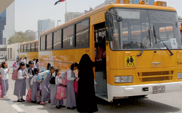 إدانة مسؤولي صيانة حافلات مدرسية للتسبب في وفاة طفلة